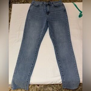 Judy Blue JB88337 High Waisted Vintage Boyfriend Jeans Size 11/30 Like New